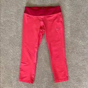 Nike crop leggings